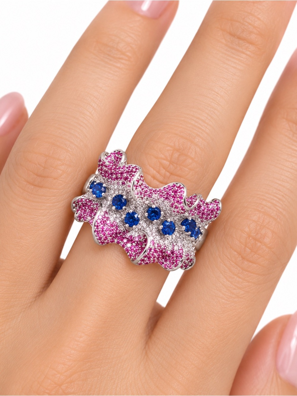 Cubic zirconia ruffled ring, size 7